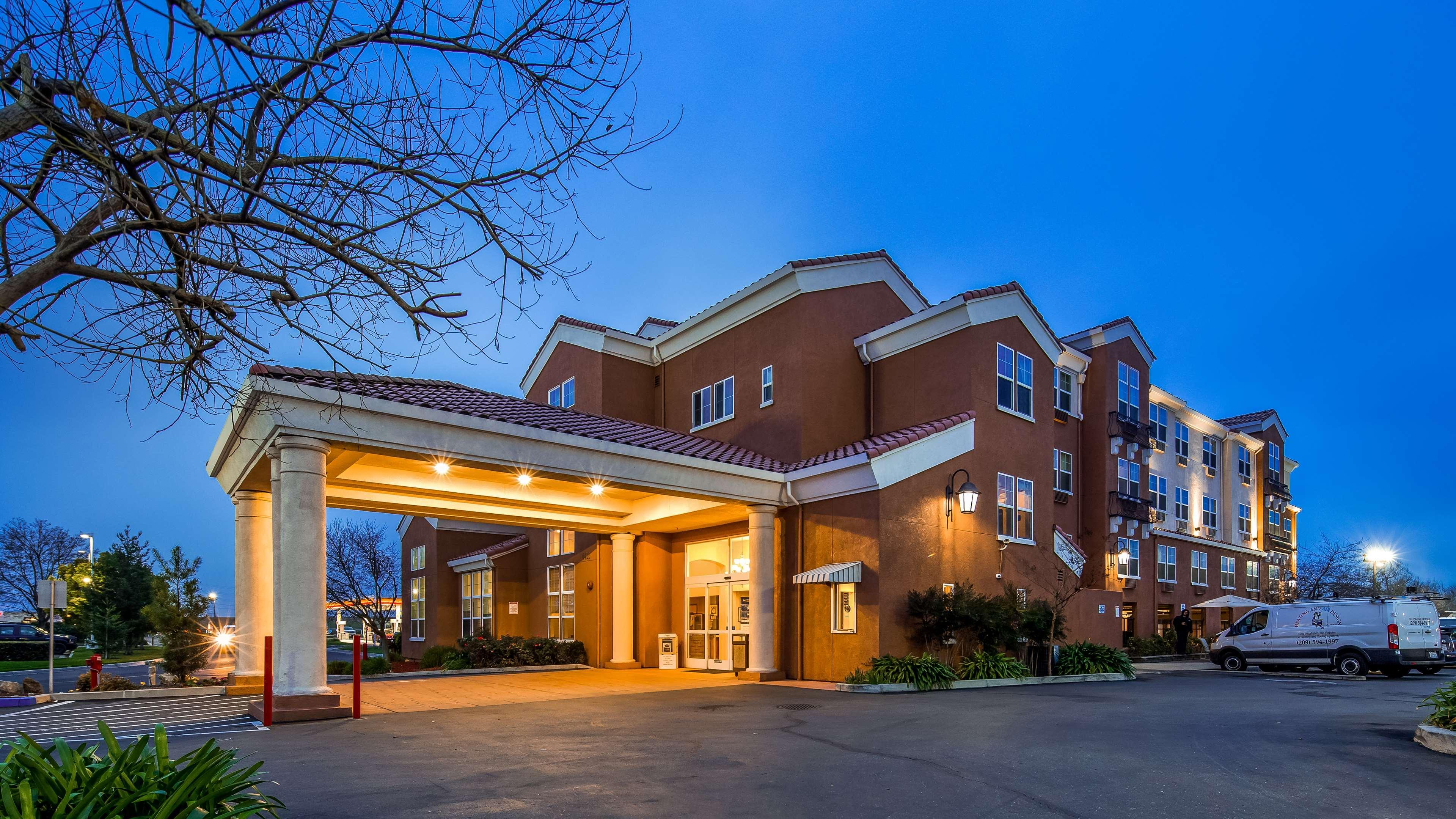 Best Western I-5 Inn & Suites Лоди Экстерьер фото